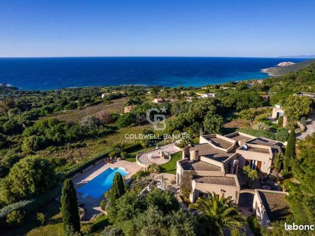 Villa 5 pièces 200 m²