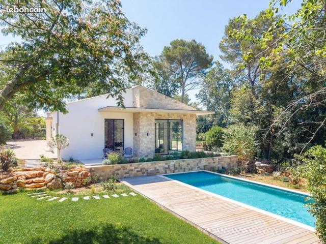 Villa 5 pièces 200 m²