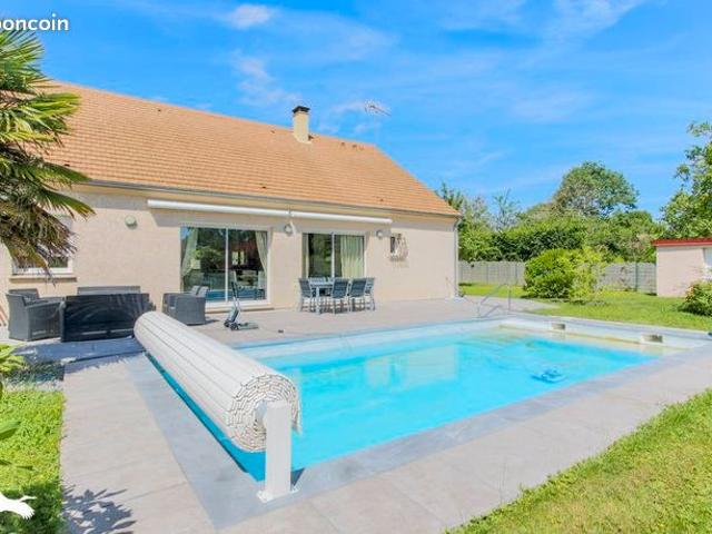 Villa 5 pièces 200 m²