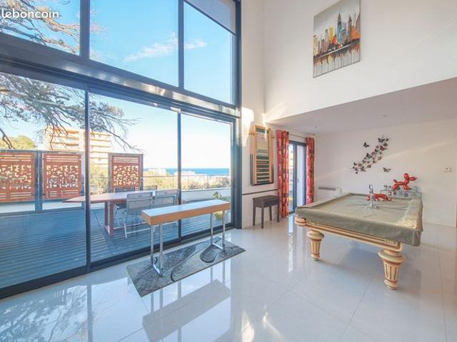 Villa 5 pièces 200 m²