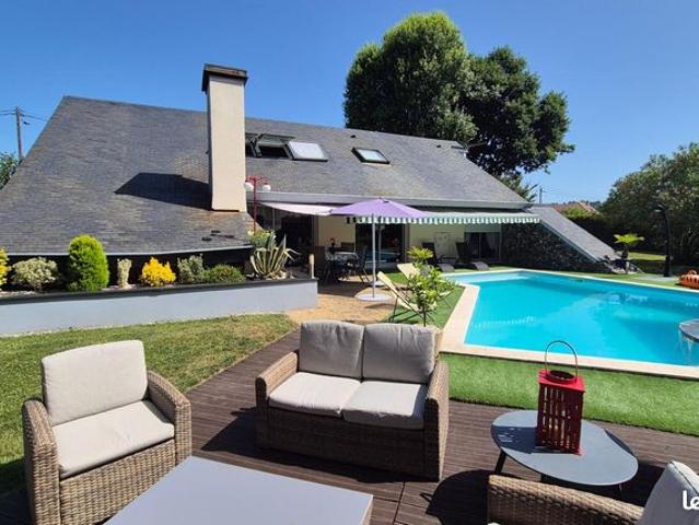 Villa 5 pièces 200 m²