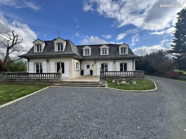 Villa 5 pièces 200 m²