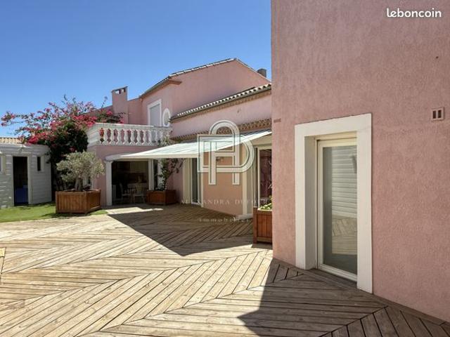 Villa 5 pièces 200 m²