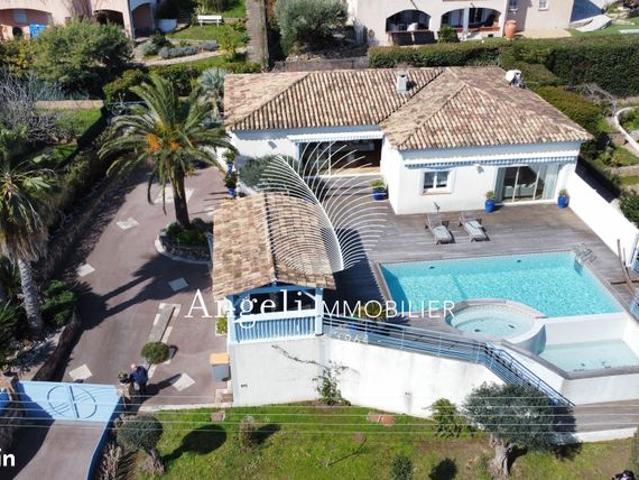 Villa 5 pièces 200 m²