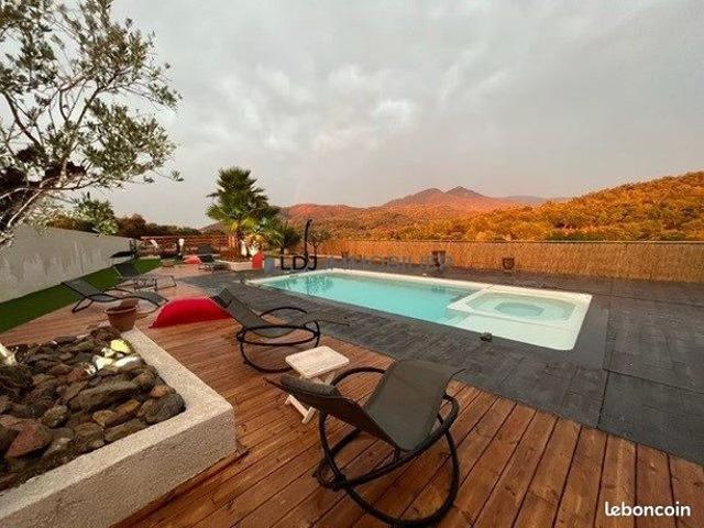 Villa 5 pièces 200 m²