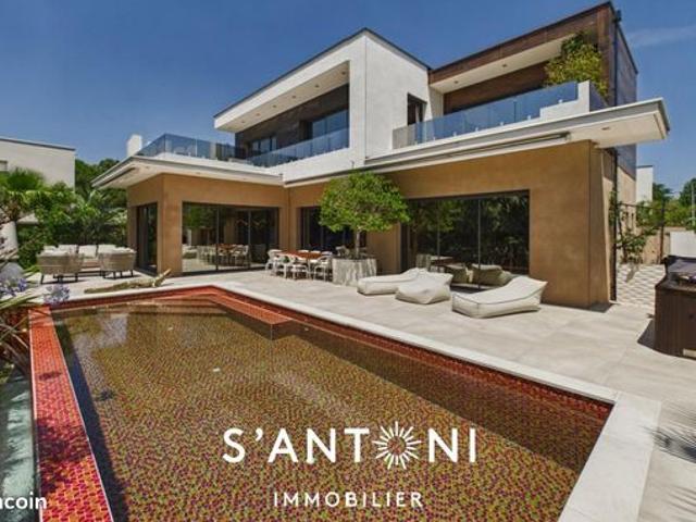 Villa 5 pièces 203 m²