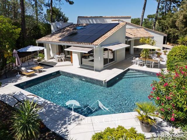 Villa 5 pièces 203 m²
