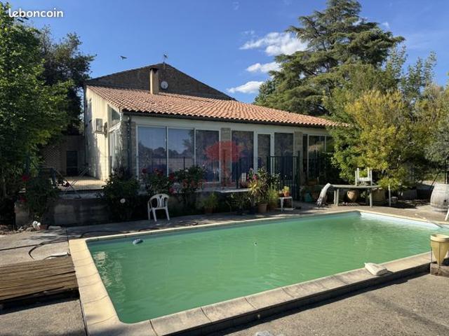 Villa 5 pièces 204 m²