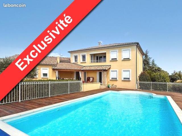 Villa 5 pièces 204 m²