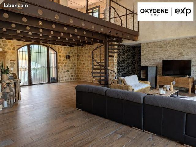 Villa 5 pièces 205 m²