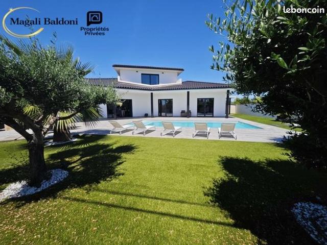 Villa 5 pièces 210 m²
