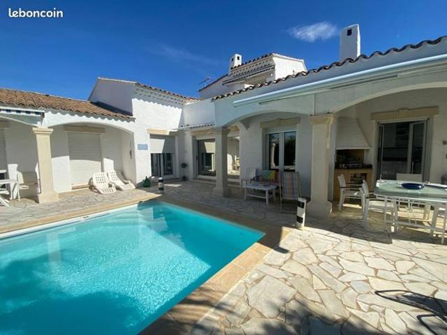 Villa 5 pièces 211 m²