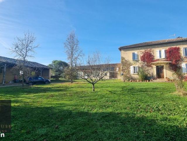 Villa 5 pièces 212 m²