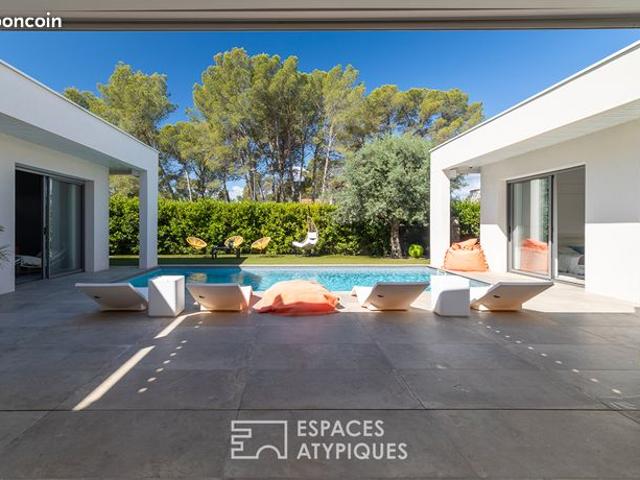 Villa 5 pièces 215 m²