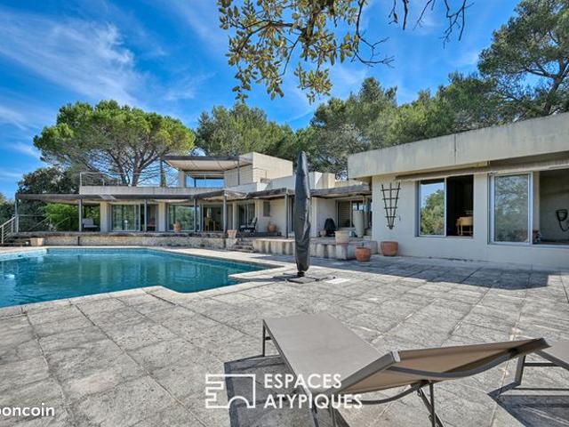 Villa 5 pièces 215 m²