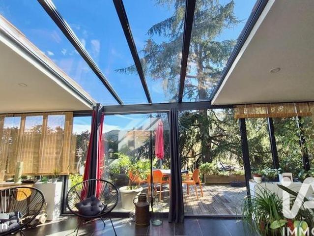 Villa 5 pièces 220 m²