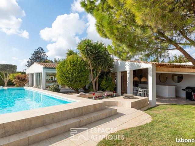 Villa 5 pièces 222 m²
