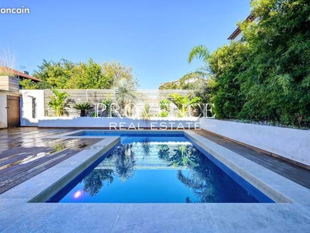 Villa 5 pièces 223 m²