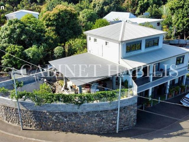 Villa 5 pièces 223 m²