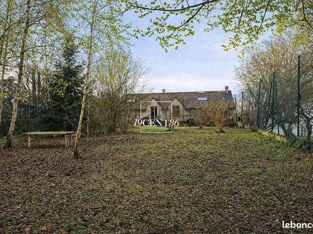 Villa 5 pièces 228 m²