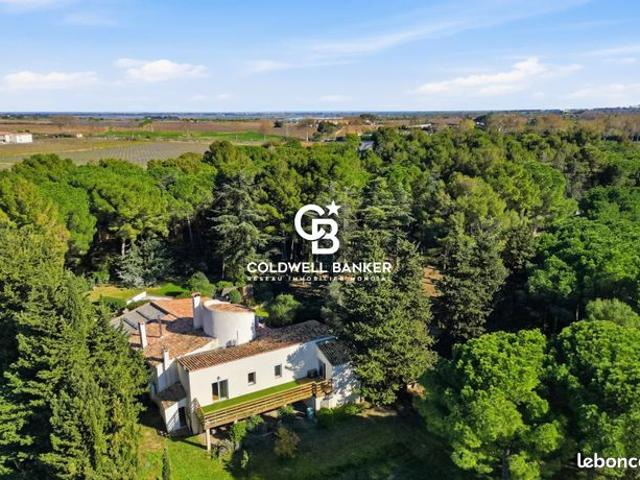 Villa 5 pièces 230 m²