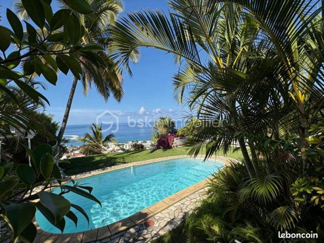 Villa 5 pièces 230 m²