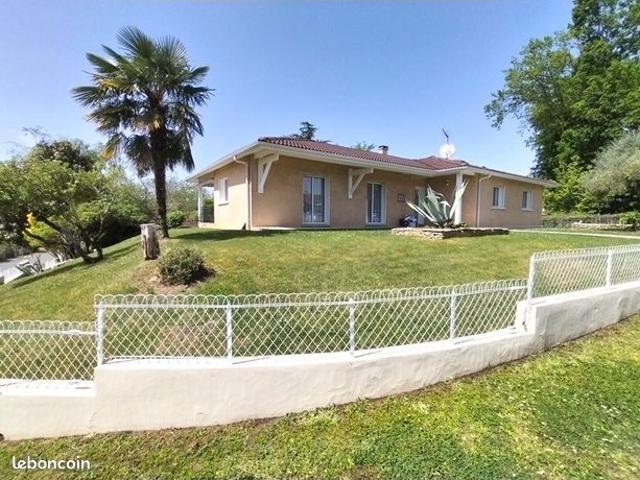 Villa 5 pièces 234 m²