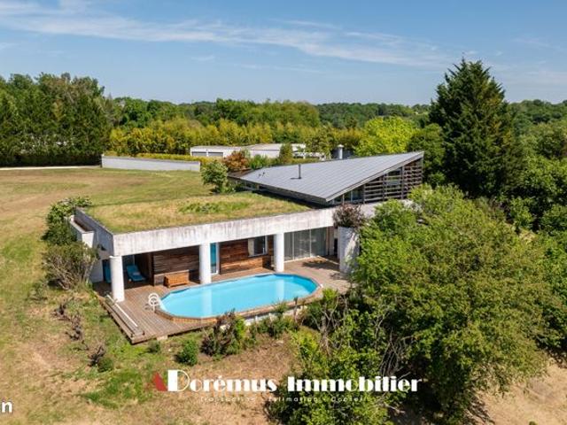 Villa 5 pièces 236 m²