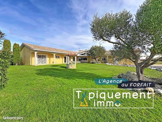 Villa 5 pièces 238 m²