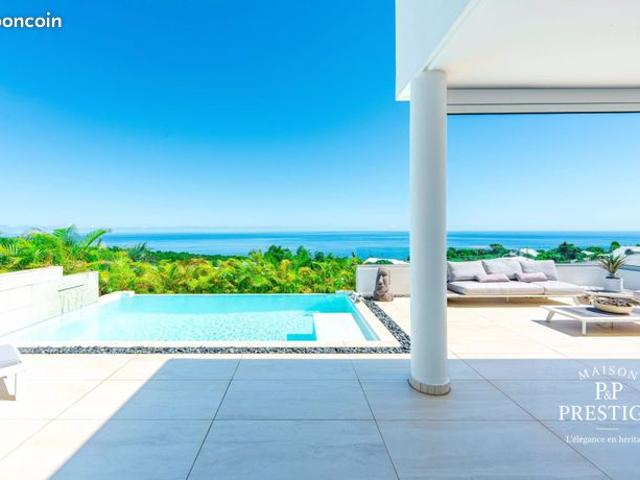 Villa 5 pièces 238 m²