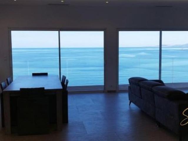 Villa 5 pièces 247 m²