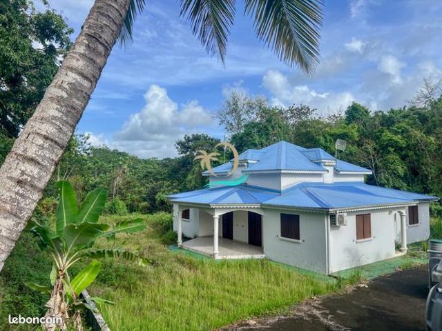 Villa 5 pièces 258 m²