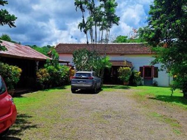 Villa 5 pièces 264 m²
