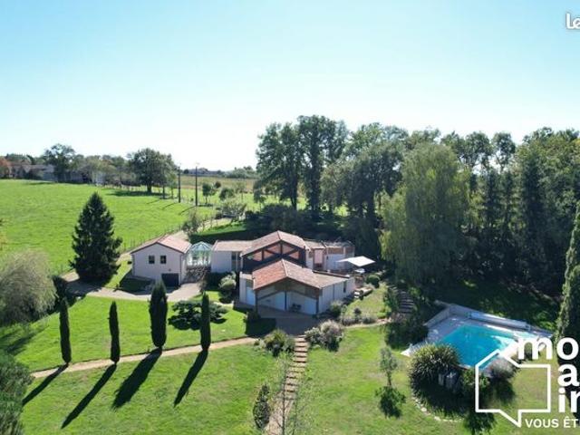 Villa 5 pièces 277 m²