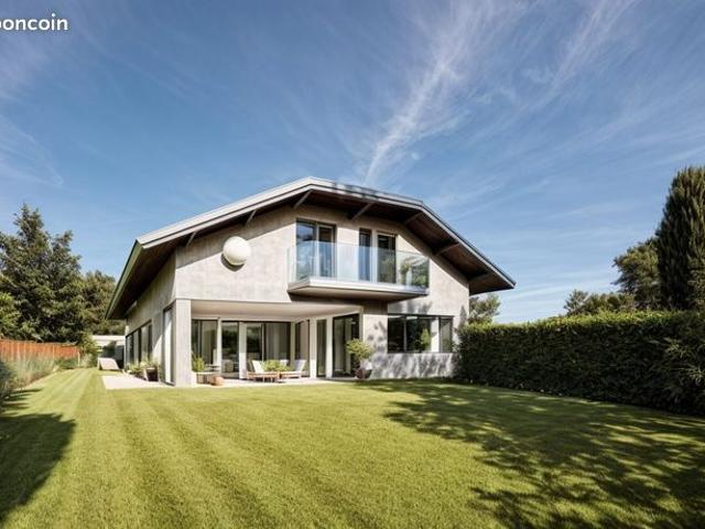 Villa 5 pièces 320 m²