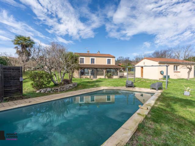 Villa 5 pièces avec piscine au coeur du Lherm