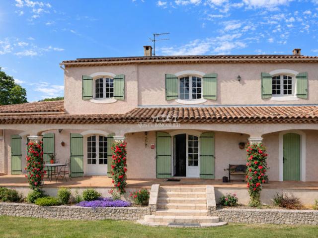 Villa 5 pièces avec piscine et garage Marignane