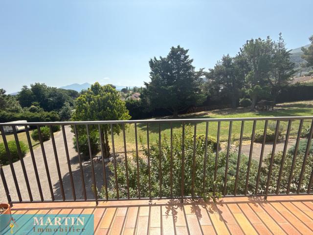 VILLA 5 PIECES ET GRAND GARAGE SUR 3 000 M2 DE TERRAIN