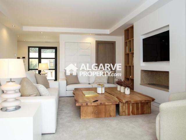 villa 5 quarto, Faro Algarve DLS92240057