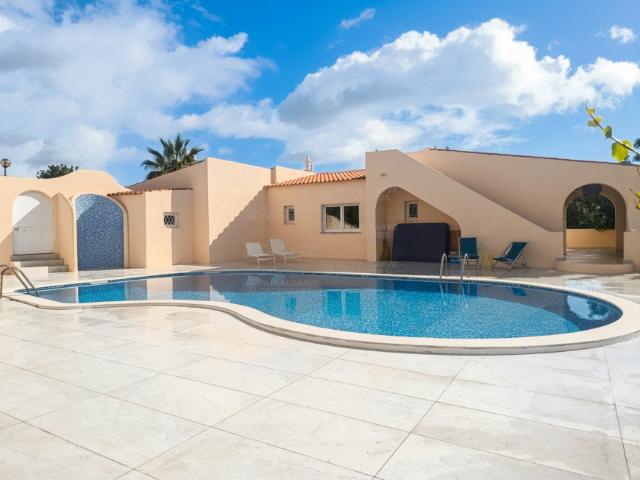 villa 5 quarto, Ferragudo Algarve DLS98213973