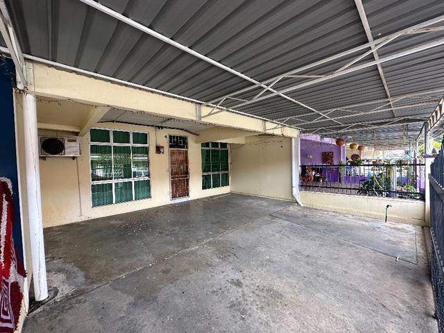 Villa 5 Single Storey Terrace House Now only 390K