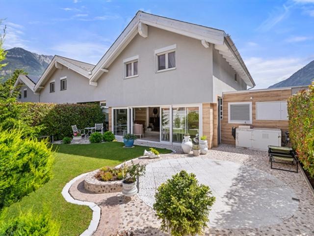 Villa 5,5 Zimmer mit mediterranem Charme mit Garten und Sommerküche