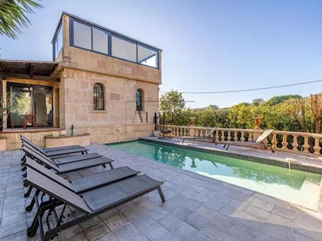 Villa