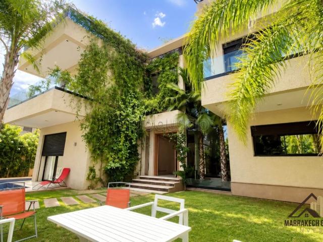 Villa 6 chambred Moderne de Standing avec Piscine à Louer – Marrakech