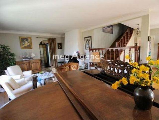 Villa 6 chambres, Montaigu Pays de la Loire 85600 DS90880914