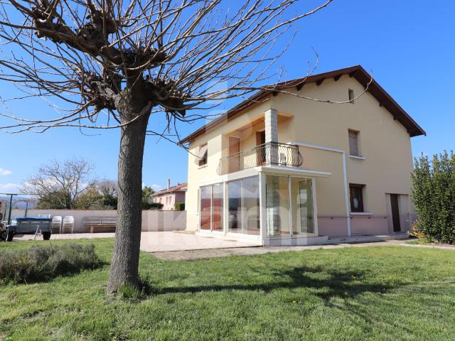 Villa 6 chambres avec fort potentiel à Saint Rambert d’Albon. 130m² Saint Rambert d'Albon