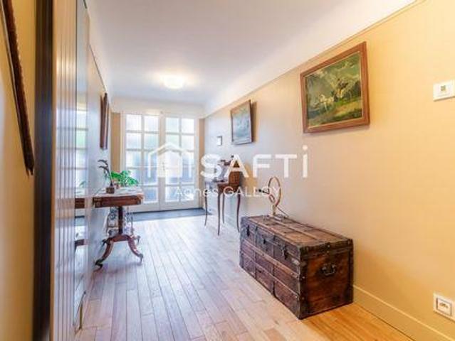 Villa 6 chambres, Versailles Île de France 78000 DS83822293