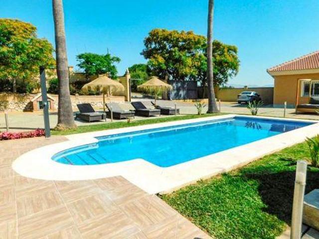 Villa 6 Dormitorio Alhaurín De La Torre Andalucía ELS98303444