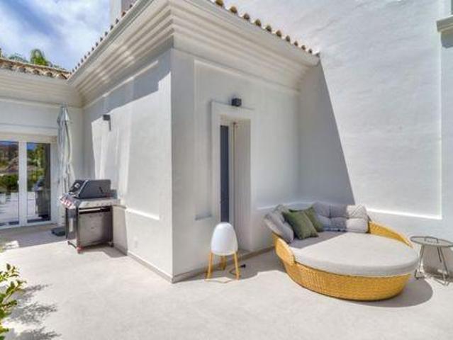 Villa 6 Dormitorio Marbella Andalucía ES98303564
