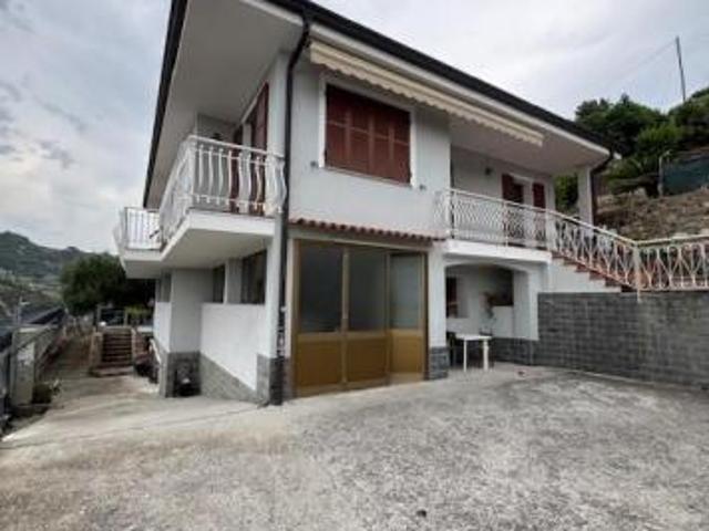 Villa 6 locali Rif. 87